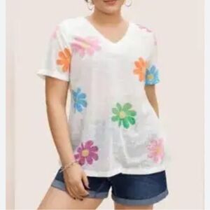 Bloomchic boho floral v-neck short sleeve tee colorful retro 28